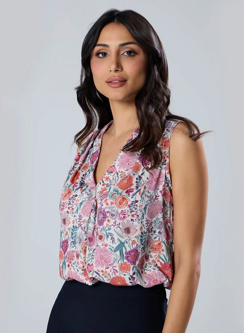 Zigzag Neck Pleated Printed Top